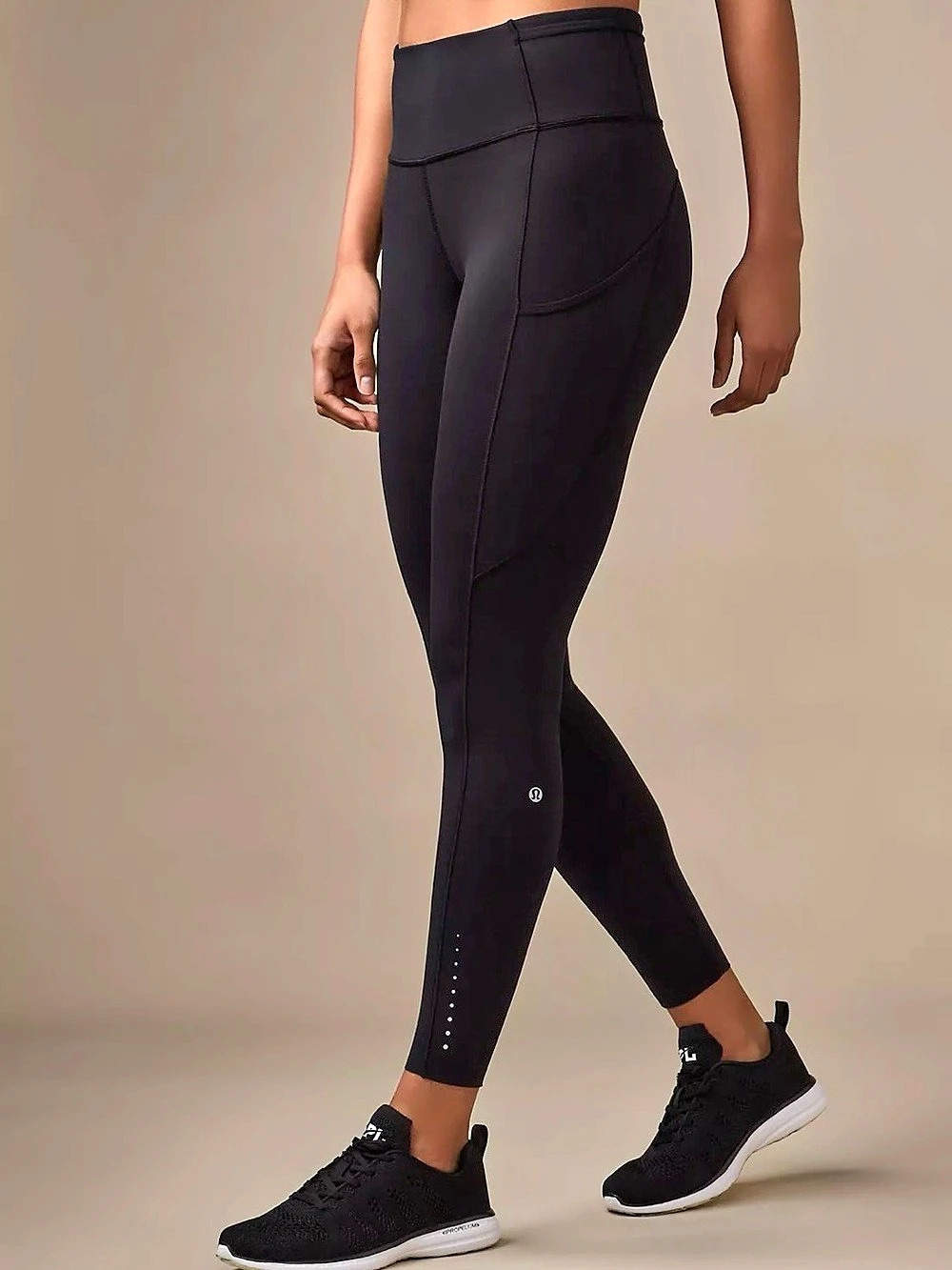 lululemon Fast and Free High-Rise Tight Black Size 4